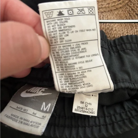 Vintage Nike Men's Black Joggers with White Stripes - Picture 7 of 10